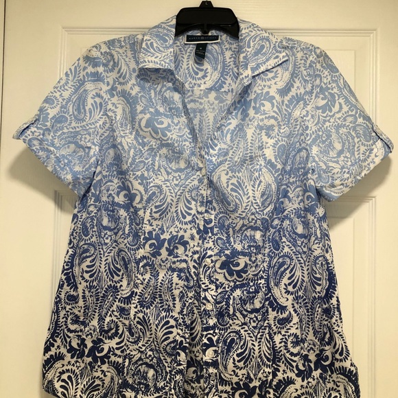 Women's blouse in degrade blue print.